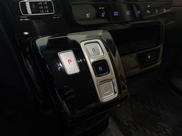 Hyundai Staria I с пробегом 2021 года, цена 4 220 000 рублей, 115301 км, минивэн, Автокод Объявления