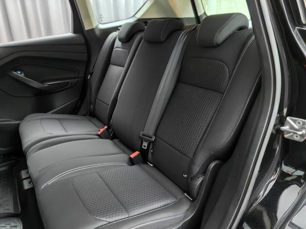 Ford Kuga II Рестайлинг с пробегом 2018 года, цена 1 368 000 рублей, 233780 км, внедорожник, Автокод Объявления