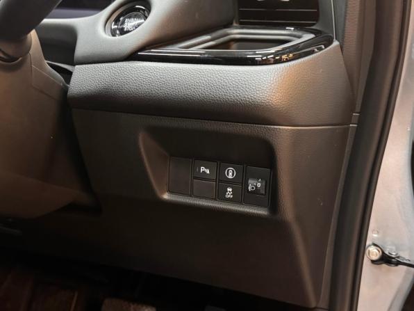 Honda Fit IV с пробегом 2021 года, цена 1 657 000 рублей, 32050 км, хэтчбек, Автокод Объявления