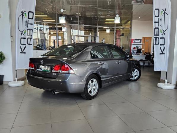 Honda Civic VIII Рестайлинг с пробегом 2009 года, цена 645 000 рублей, 228000 км, седан, Автокод Объявления