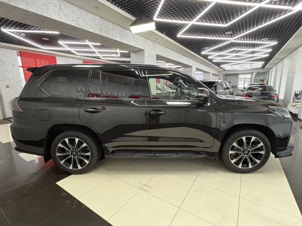 Lexus LX III Рестайлинг 2 с пробегом 2021 года, цена 11 750 000 рублей, 65539 км, внедорожник, Автокод Объявления