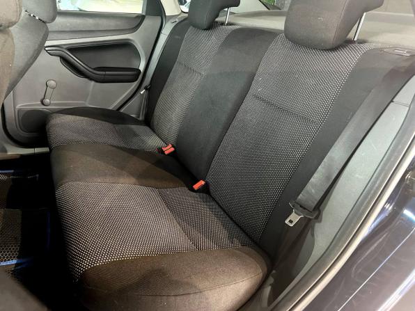 Ford Focus II Рестайлинг с пробегом 2010 года, цена 670 000 рублей, 181000 км, седан, Автокод Объявления