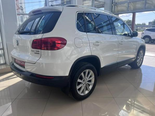 Volkswagen Tiguan I Рестайлинг с пробегом 2012 года, цена 1 241 000 рублей, 174000 км, внедорожник, Автокод Объявления