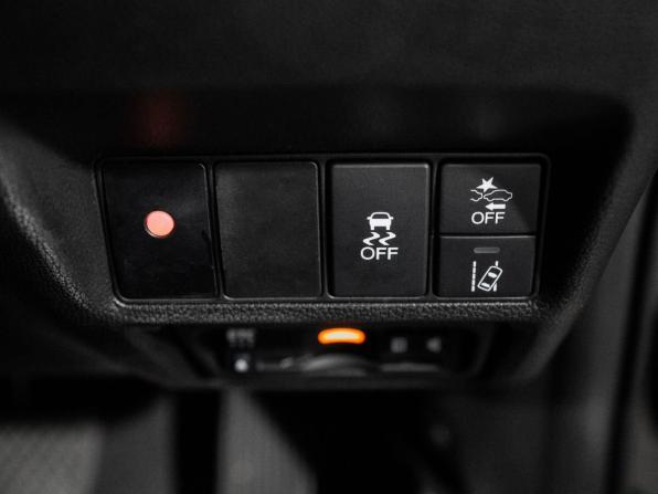 Honda Stepwgn V Рестайлинг с пробегом 2017 года, цена 2 299 500 рублей, 78450 км, минивэн, Автокод Объявления