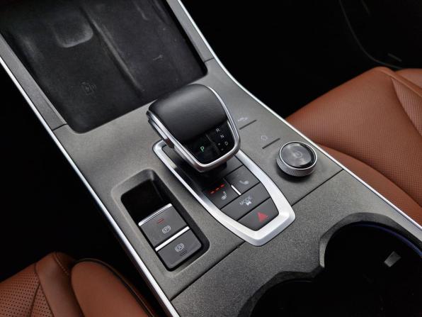 Omoda C5 I с пробегом 2023 года, цена 1 845 000 рублей, 69615 км, внедорожник, Автокод Объявления