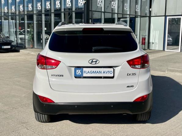 Hyundai ix35 I с пробегом 2012 года, цена 1 320 000 рублей, 182000 км, внедорожник, Автокод Объявления
