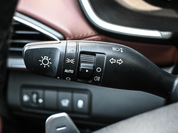 Hyundai Santa Fe IV Рестайлинг с пробегом 2022 года, цена 3 674 000 рублей, 55540 км, внедорожник, Автокод Объявления
