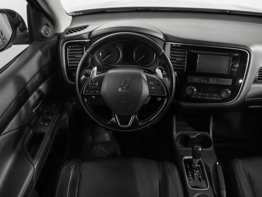Mitsubishi Outlander III Рестайлинг 2 Санкт-Петербург  - изображение 12