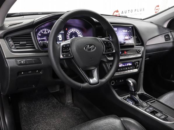 Hyundai Sonata VII (LF) Рестайлинг с пробегом 2017 года, цена 1 429 000 рублей, 119533 км, седан, Автокод Объявления