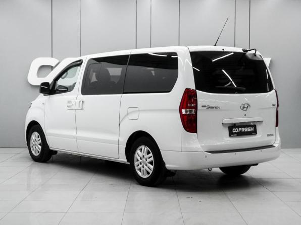Hyundai Grand Starex I Рестайлинг 2 с пробегом 2019 года, цена 4 250 000 рублей, 26799 км, минивэн, Автокод Объявления