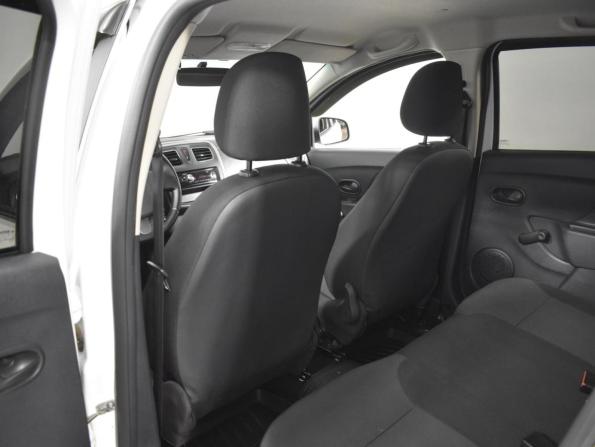 Renault Logan II с пробегом 2017 года, цена 699 900 рублей, 126503 км, седан, Автокод Объявления