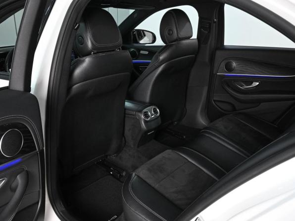 Mercedes-Benz E-Класс V (W213 S213 C238) с пробегом 2018 года, цена 3 299 000 рублей, 134541 км, седан, Автокод Объявления