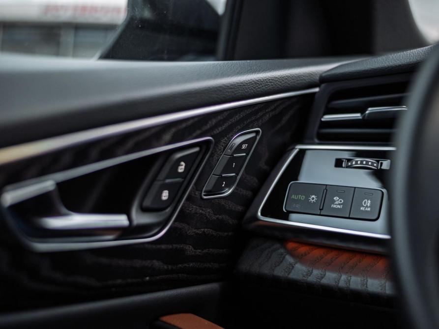 Audi Q8 I (4M) Санкт-Петербург  - изображение 12
