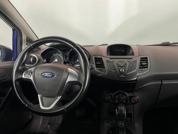 Ford Fiesta Mk6 Рестайлинг с пробегом 2015 года, цена 700 000 рублей, 220900 км, седан, Автокод Объявления
