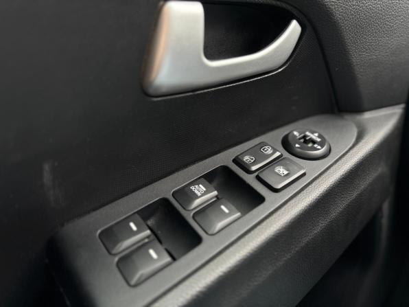 Kia Sportage III Рестайлинг с пробегом 2015 года, цена 1 310 000 рублей, 91788 км, внедорожник, Автокод Объявления