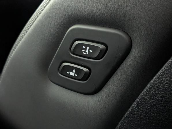 Hyundai Santa Fe IV Рестайлинг с пробегом 2022 года, цена 3 550 000 рублей, 49228 км, внедорожник, Автокод Объявления