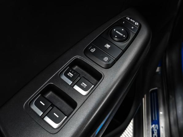 Kia Sportage IV Рестайлинг с пробегом 2019 года, цена 1 645 000 рублей, 213000 км, внедорожник, Автокод Объявления