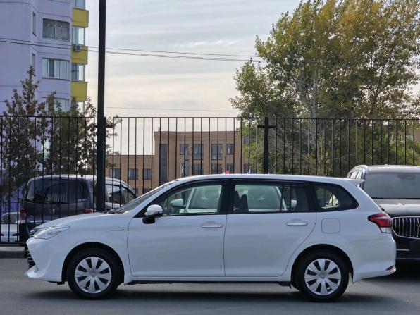 Toyota Corolla XI (E160 E170 E180) Рестайлинг 1 с пробегом 2017 года, цена 1 375 000 рублей, 174272 км, универсал, Автокод Объявления
