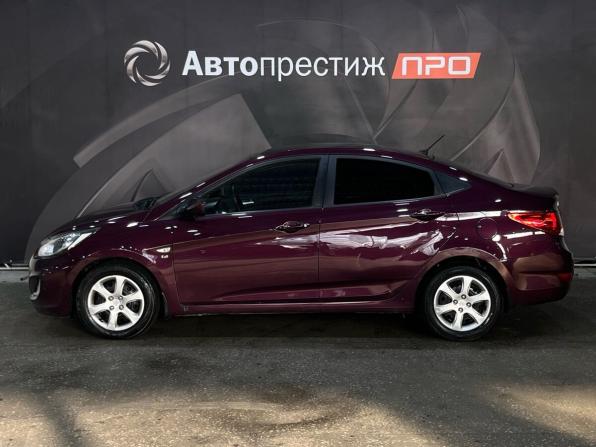 Hyundai Solaris I с пробегом 2013 года, цена 730 000 рублей, 236322 км, седан, Автокод Объявления