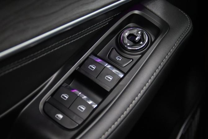 Exeed LX I Рестайлинг с пробегом 2024 года, цена 2 095 950 рублей, 38732 км, внедорожник, Автокод Объявления