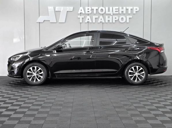 Hyundai Solaris II Рестайлинг с пробегом 2021 года, цена 1 799 000 рублей, 66000 км, седан, Автокод Объявления