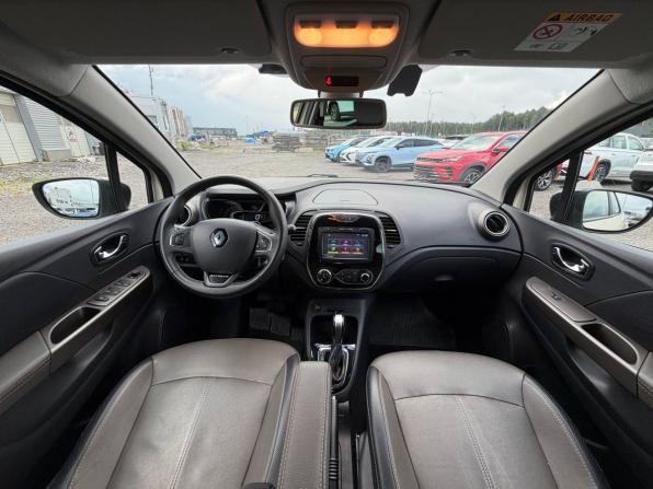 Renault Kaptur I с пробегом 2018 года, цена 1 335 000 рублей, 97723 км, внедорожник, Автокод Объявления