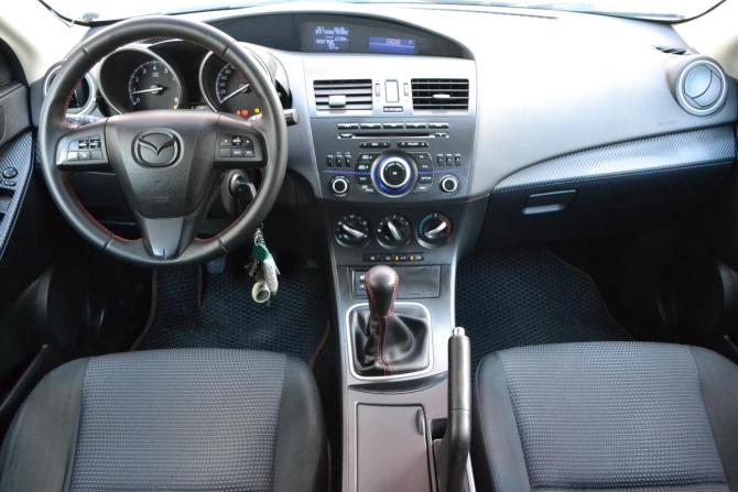 Mazda 3 II (BL) Рестайлинг с пробегом 2011 года, цена 890 000 рублей, 149600 км, хэтчбек, Автокод Объявления
