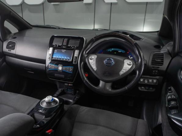 Nissan Leaf I (ZE0/AZE0) с пробегом 2016 года, цена 969 000 рублей, 130146 км, хэтчбек, Автокод Объявления