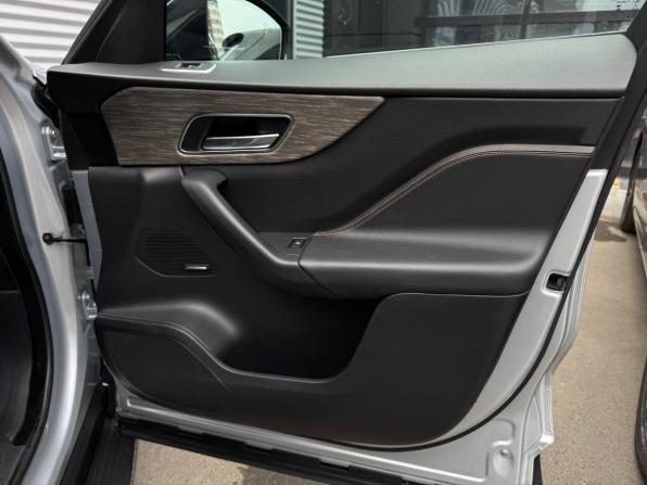 Jaguar F-Pace I с пробегом 2020 года, цена 3 150 000 рублей, 100942 км, внедорожник, Автокод Объявления