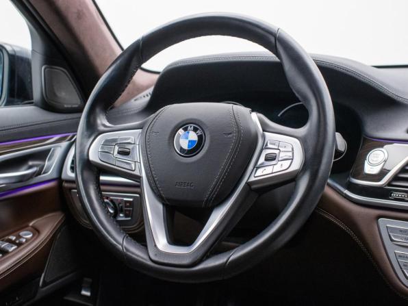 BMW 7 серии VI (G11/G12) с пробегом 2018 года, цена 4 597 000 рублей, 118500 км, седан, Автокод Объявления