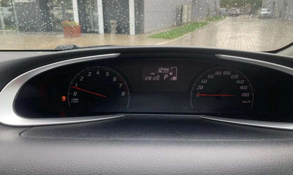 Toyota Sienta II Астрахань  - изображение 16