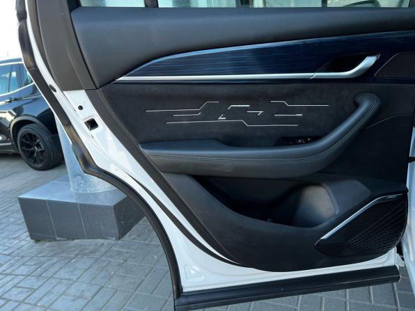 Geely Monjaro I с пробегом 2024 года, цена 3 250 000 рублей, 46563 км, внедорожник, Автокод Объявления