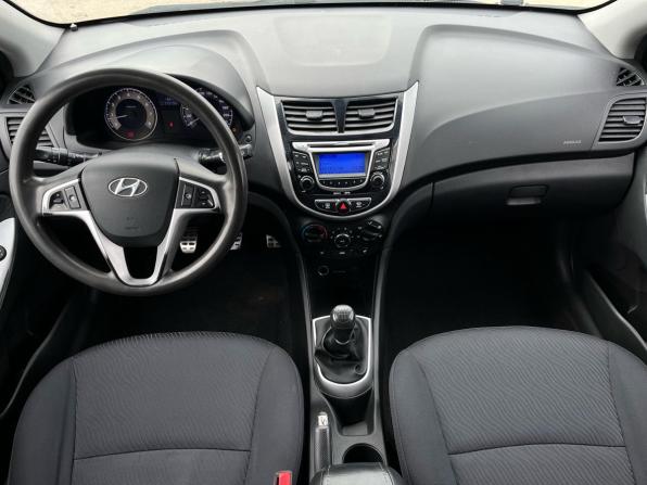 Hyundai Solaris I с пробегом 2012 года, цена 740 000 рублей, 172140 км, седан, Автокод Объявления