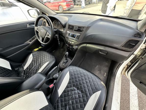 Hyundai Solaris I Рестайлинг с пробегом 2014 года, цена 799 000 рублей, 157784 км, седан, Автокод Объявления
