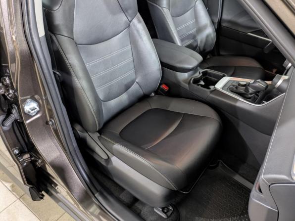 Toyota RAV4 V (XA50) с пробегом 2020 года, цена 3 250 000 рублей, 63287 км, внедорожник, Автокод Объявления