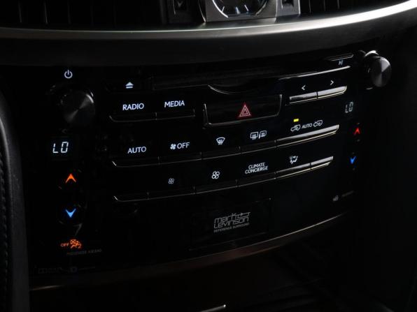Lexus LX III Рестайлинг 2 с пробегом 2017 года, цена 7 949 000 рублей, 119156 км, внедорожник, Автокод Объявления