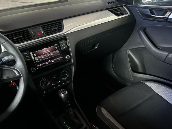 Skoda Rapid I Рестайлинг с пробегом 2019 года, цена 1 425 000 рублей, 92090 км, лифтбек, Автокод Объявления