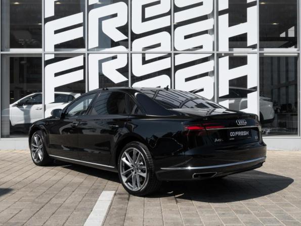 Audi A8 III (D4) Рестайлинг с пробегом 2015 года, цена 2 690 000 рублей, 327856 км, седан, Автокод Объявления