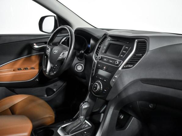 Hyundai Santa Fe III Рестайлинг с пробегом 2017 года, цена 1 878 900 рублей, 157570 км, внедорожник, Автокод Объявления