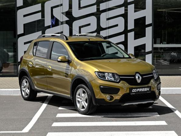 Renault Sandero II с пробегом 2015 года, цена 1 009 000 рублей, 62705 км, хэтчбек, Автокод Объявления