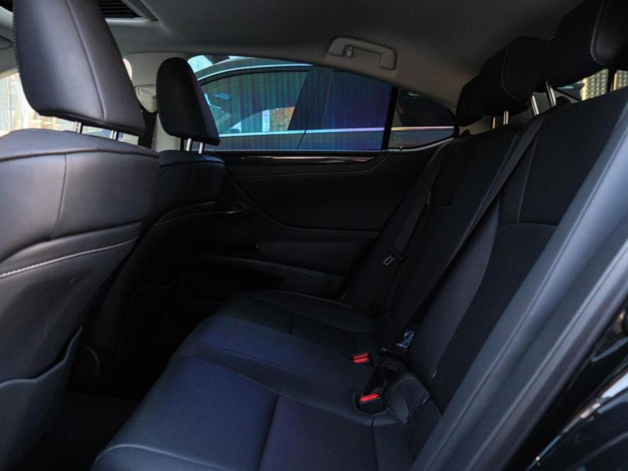 Lexus ES VII Рестайлинг Москва  - изображение 15