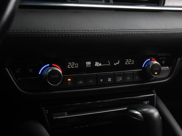Mazda 6 III (GJ) Рестайлинг 2 с пробегом 2019 года, цена 2 288 000 рублей, 89597 км, седан, Автокод Объявления