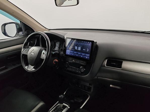 Mitsubishi Outlander III Рестайлинг 2 с пробегом 2017 года, цена 1 929 000 рублей, 154087 км, внедорожник, Автокод Объявления