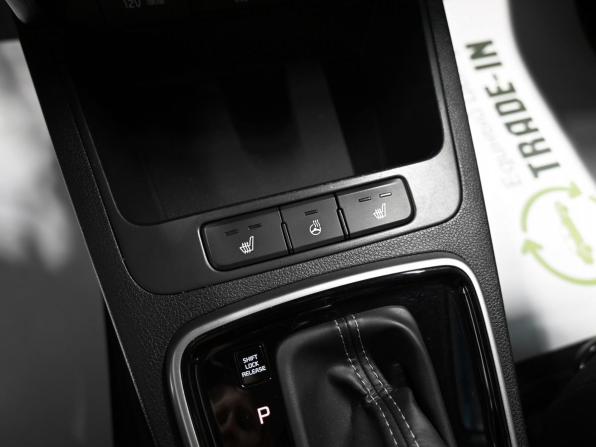 Kia Rio IV Рестайлинг с пробегом 2021 года, цена 1 695 000 рублей, 82561 км, седан, Автокод Объявления