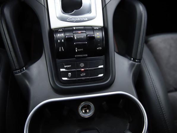 Porsche Cayenne II (958) с пробегом 2012 года, цена 2 790 000 рублей, 330730 км, внедорожник, Автокод Объявления