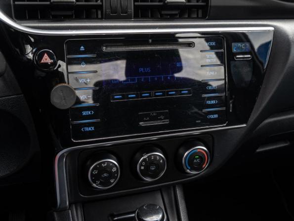Toyota Corolla XI (E160 E170 E180) Рестайлинг 1 с пробегом 2016 года, цена 1 330 000 рублей, 93847 км, седан, Автокод Объявления