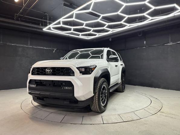 Новый Toyota 4Runner VI 2025 года, цена 9 290 000 рублей, внедорожник, Автокод Объявления