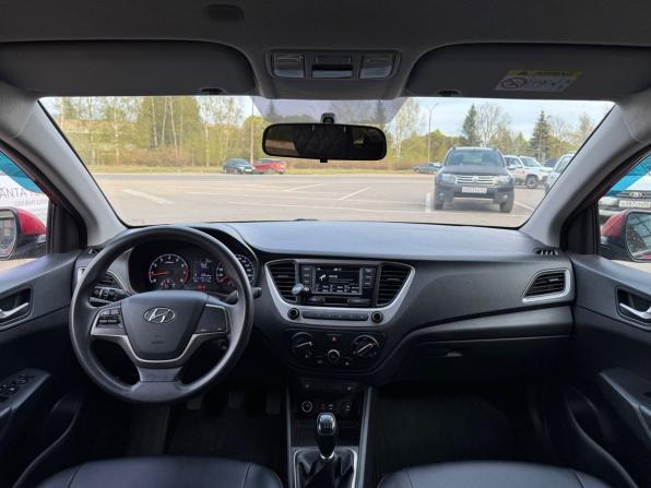 Hyundai Solaris II с пробегом 2018 года, цена 1 250 000 рублей, 127110 км, седан, Автокод Объявления