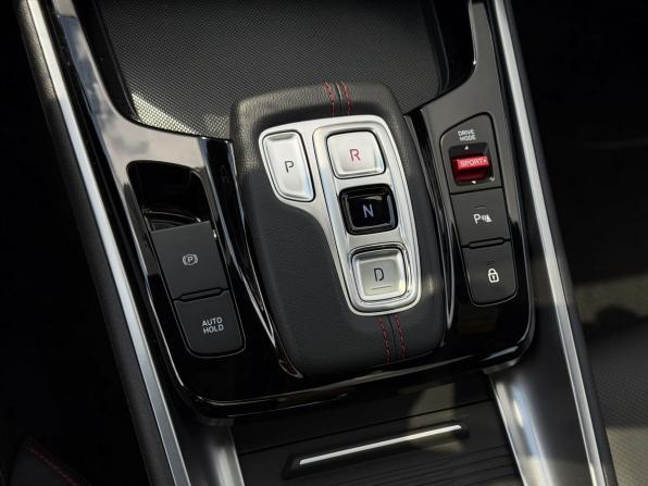 Hyundai Lafesta I Рестайлинг с пробегом 2025 года, цена 3 050 000 рублей, 119 км, седан, Автокод Объявления
