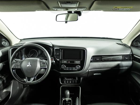 Mitsubishi Outlander III Рестайлинг 3 с пробегом 2018 года, цена 1 999 777 рублей, 75000 км, внедорожник, Автокод Объявления
